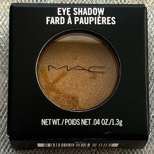MAC Eyeshadow Woodwinked